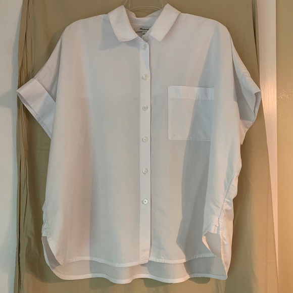 Madewell Tops - Madewell white short cuffed sleeve "Daily Shirt"